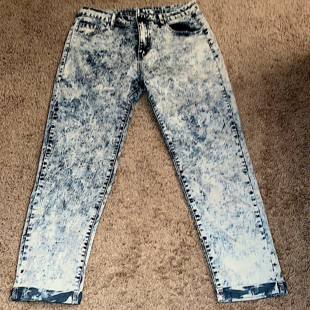 Light Blue Washed Out Jeans